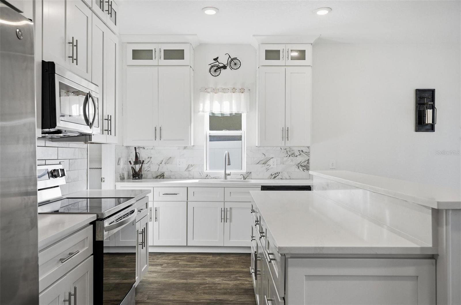 Image 13 of 58 For 367 Eaglecrest Drive