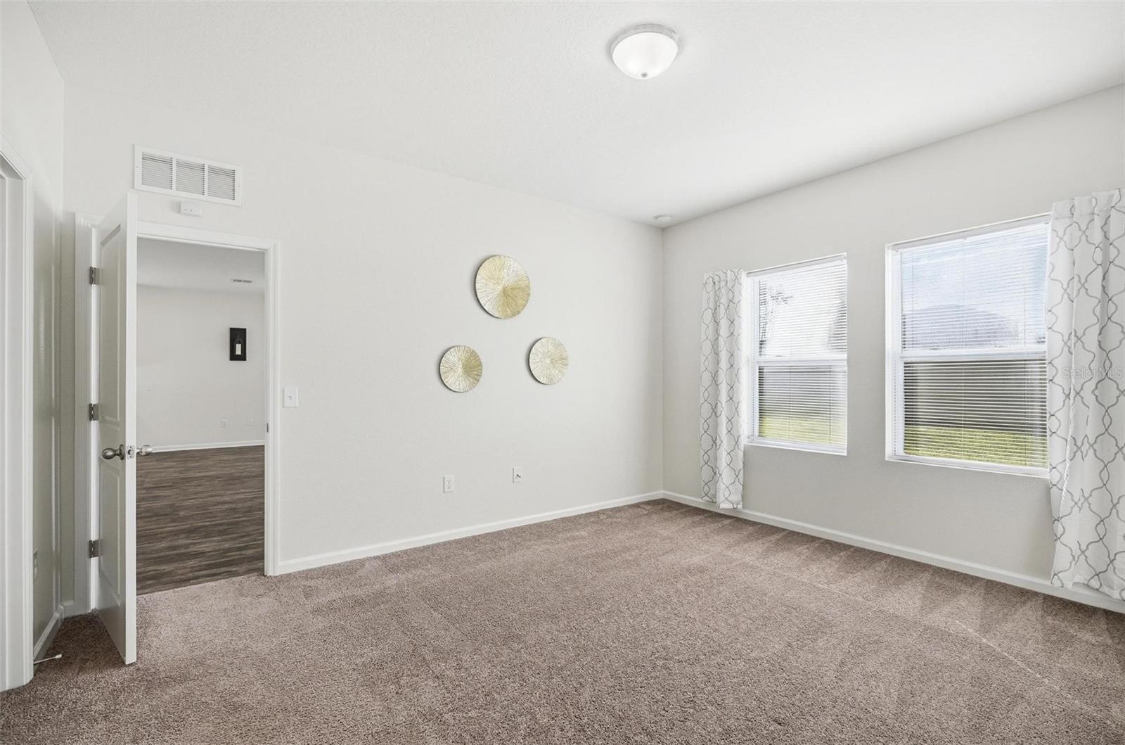 Image 25 of 58 For 367 Eaglecrest Drive