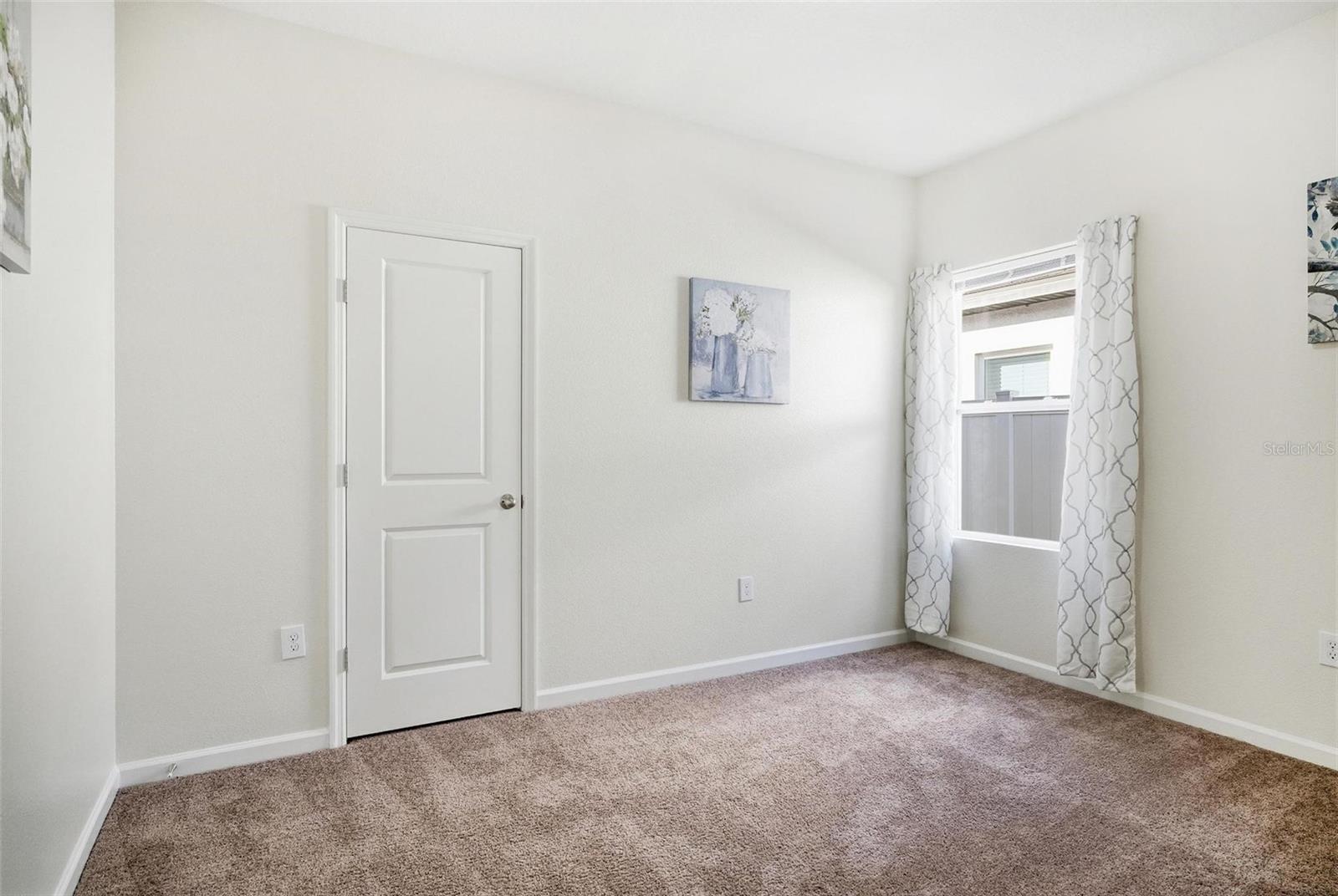 Image 39 of 58 For 367 Eaglecrest Drive