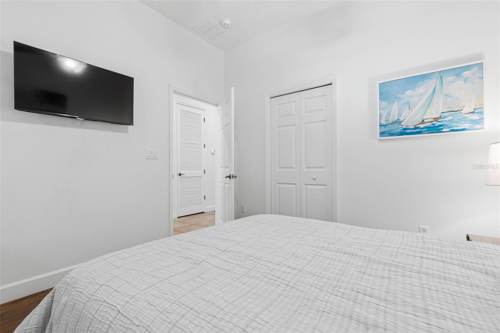 Image 23 of 69 For 900 Cinnamon Beach Way 823