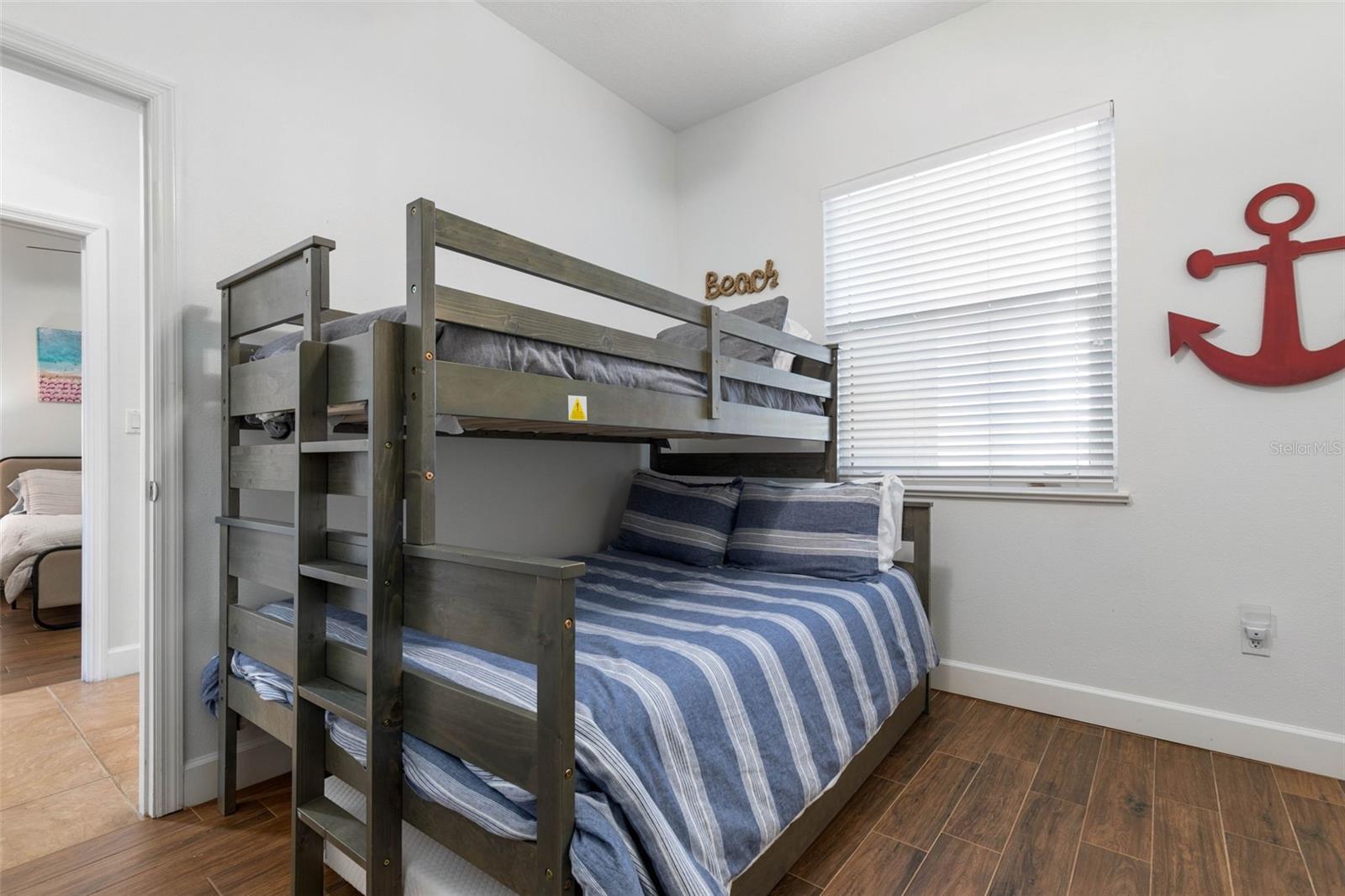 Image 24 of 69 For 900 Cinnamon Beach Way 823