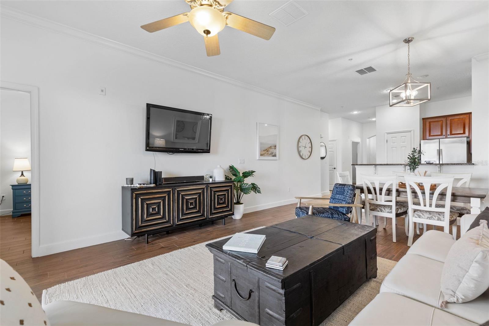 Image 7 of 69 For 900 Cinnamon Beach Way 823