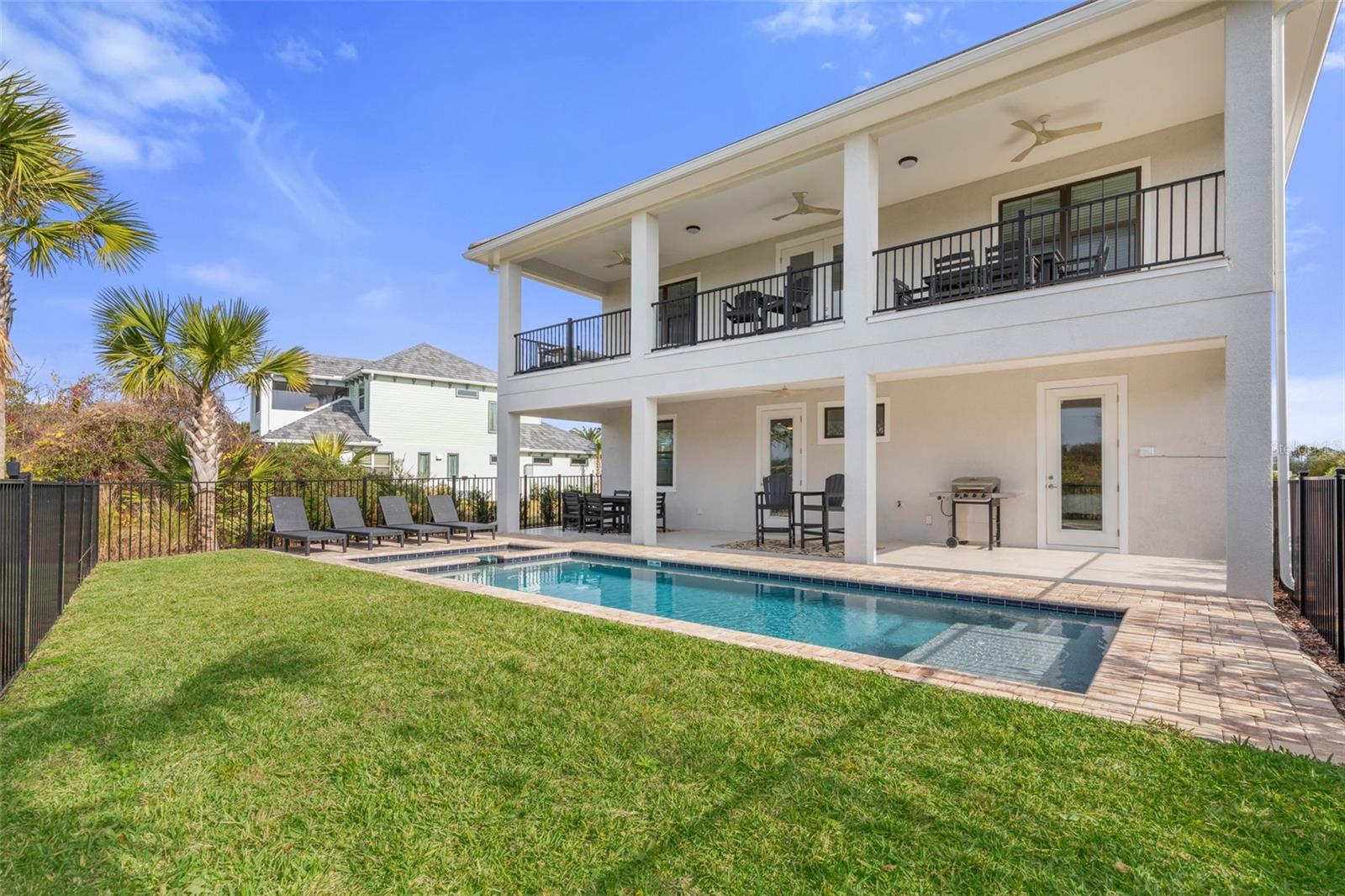 Image 17 of 83 For 7 Cinnamon Beach Way