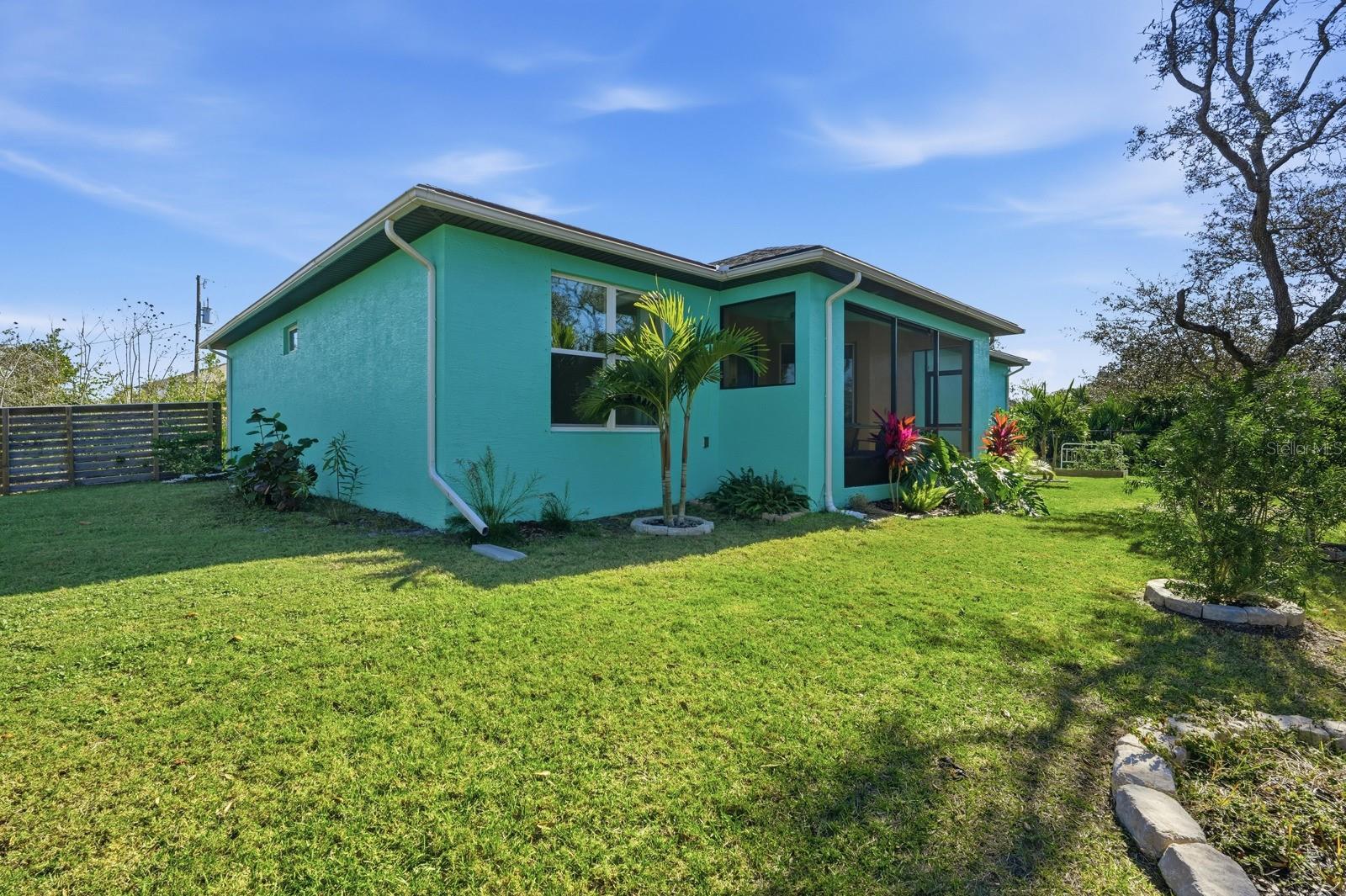 Image 29 of 42 For 14 Dogwood Terrace