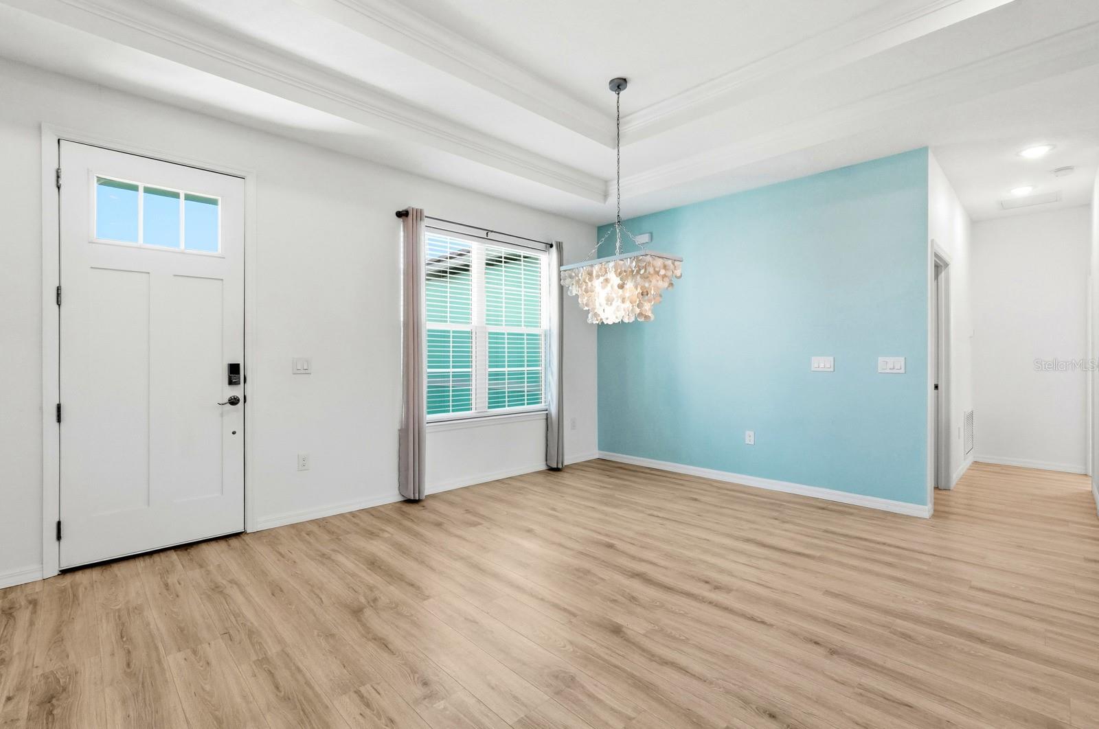 Image 6 of 42 For 14 Dogwood Terrace