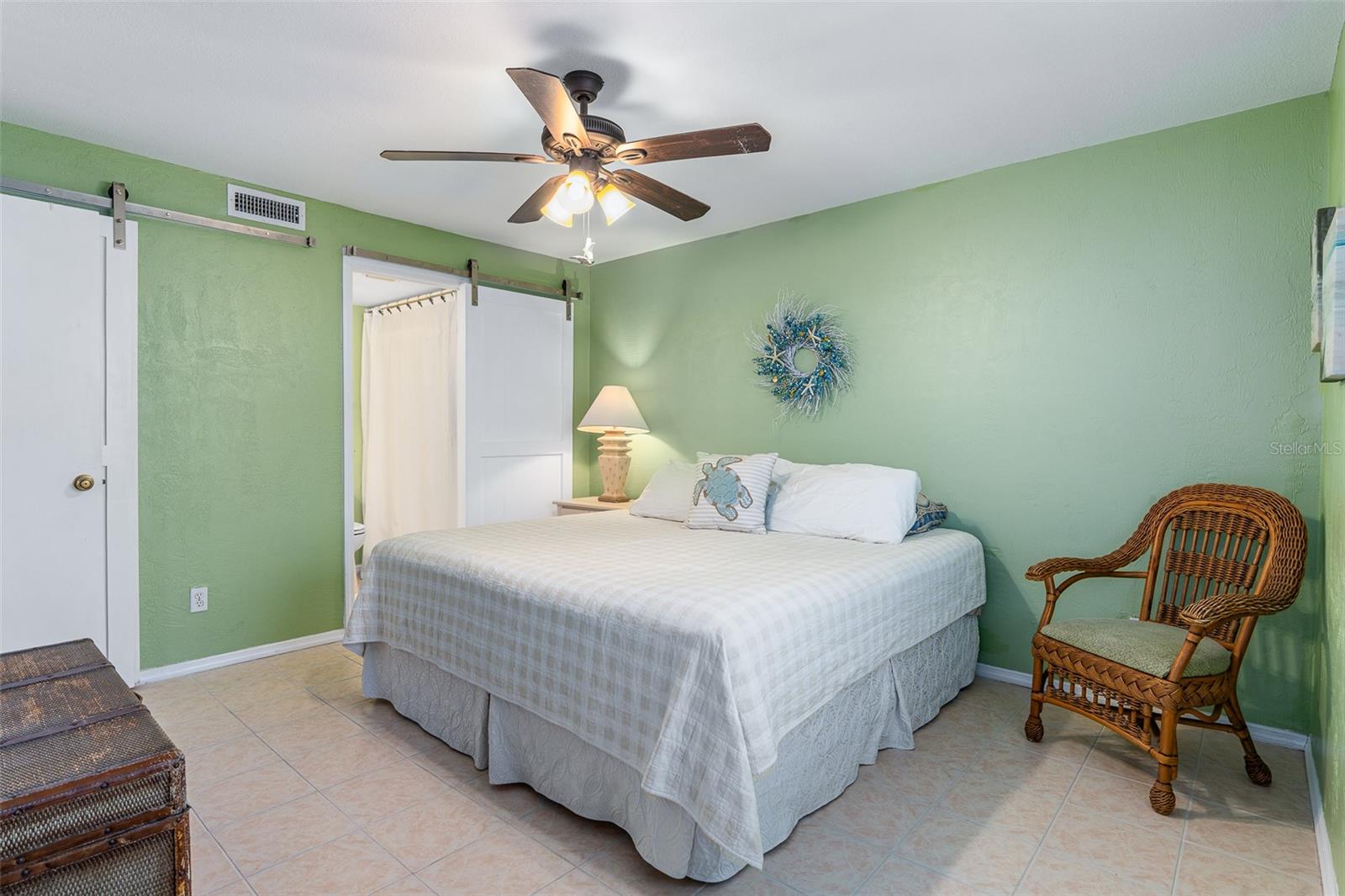 Image 21 of 41 For 3100 Ocean Shore Boulevard 5020