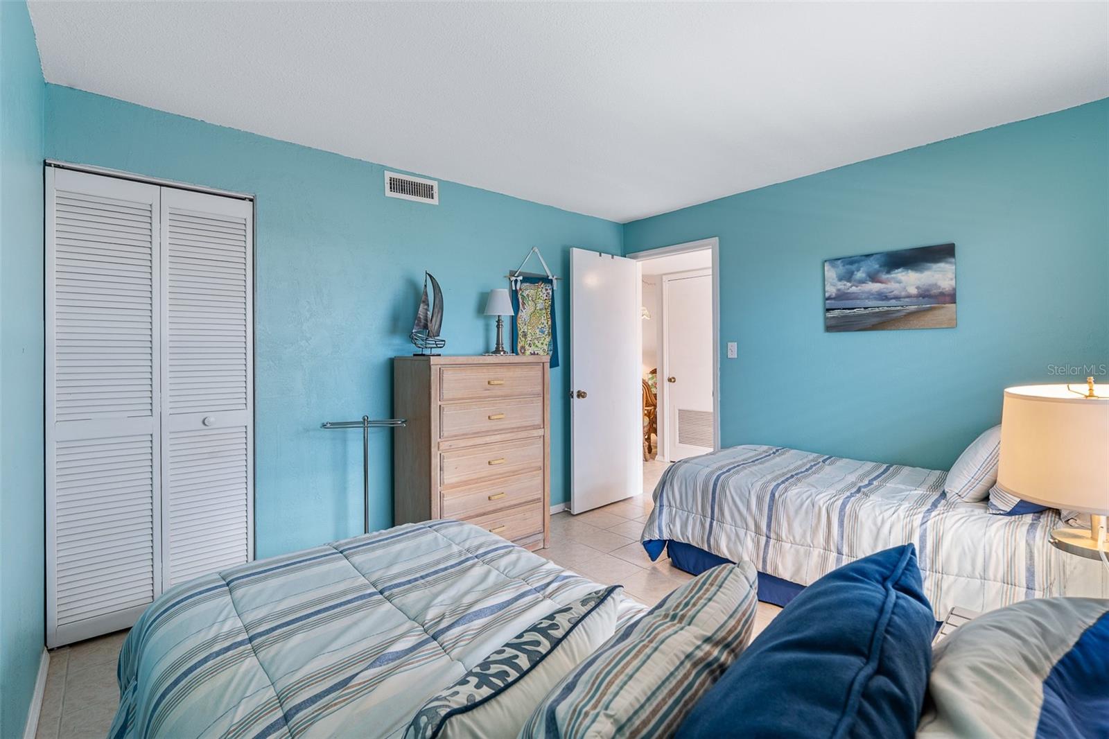 Image 27 of 41 For 3100 Ocean Shore Boulevard 5020