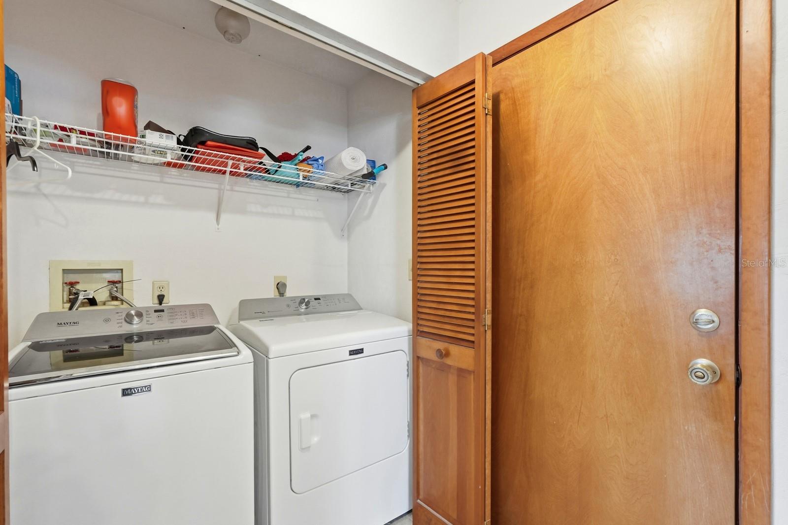 Image 29 of 43 For 11 Lakepoint Circle