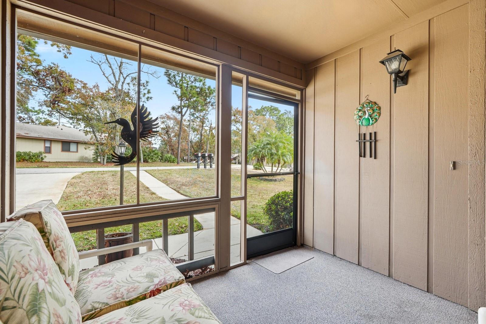 Image 3 of 43 For 11 Lakepoint Circle