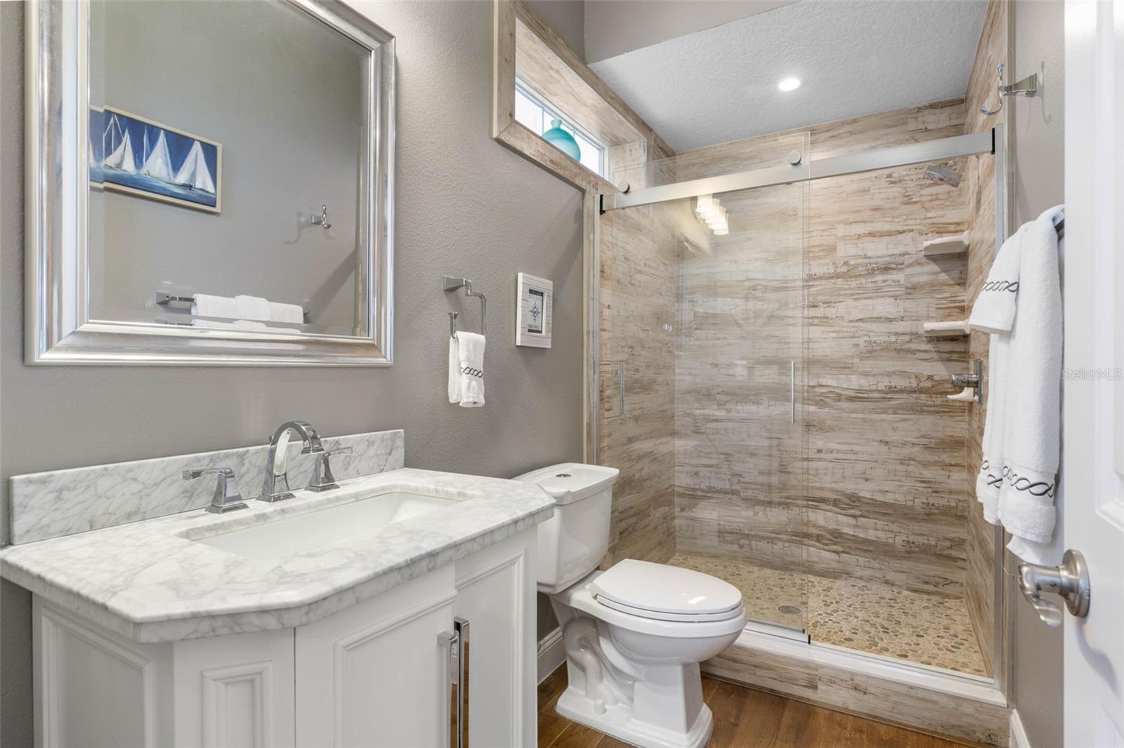 Image 24 of 100 For 300 Yacht Harbor Drive