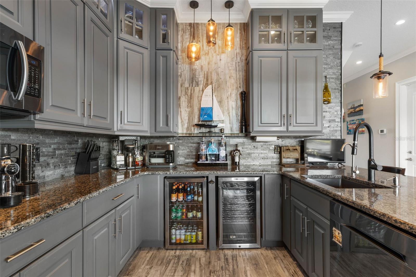 Image 32 of 100 For 300 Yacht Harbor Drive