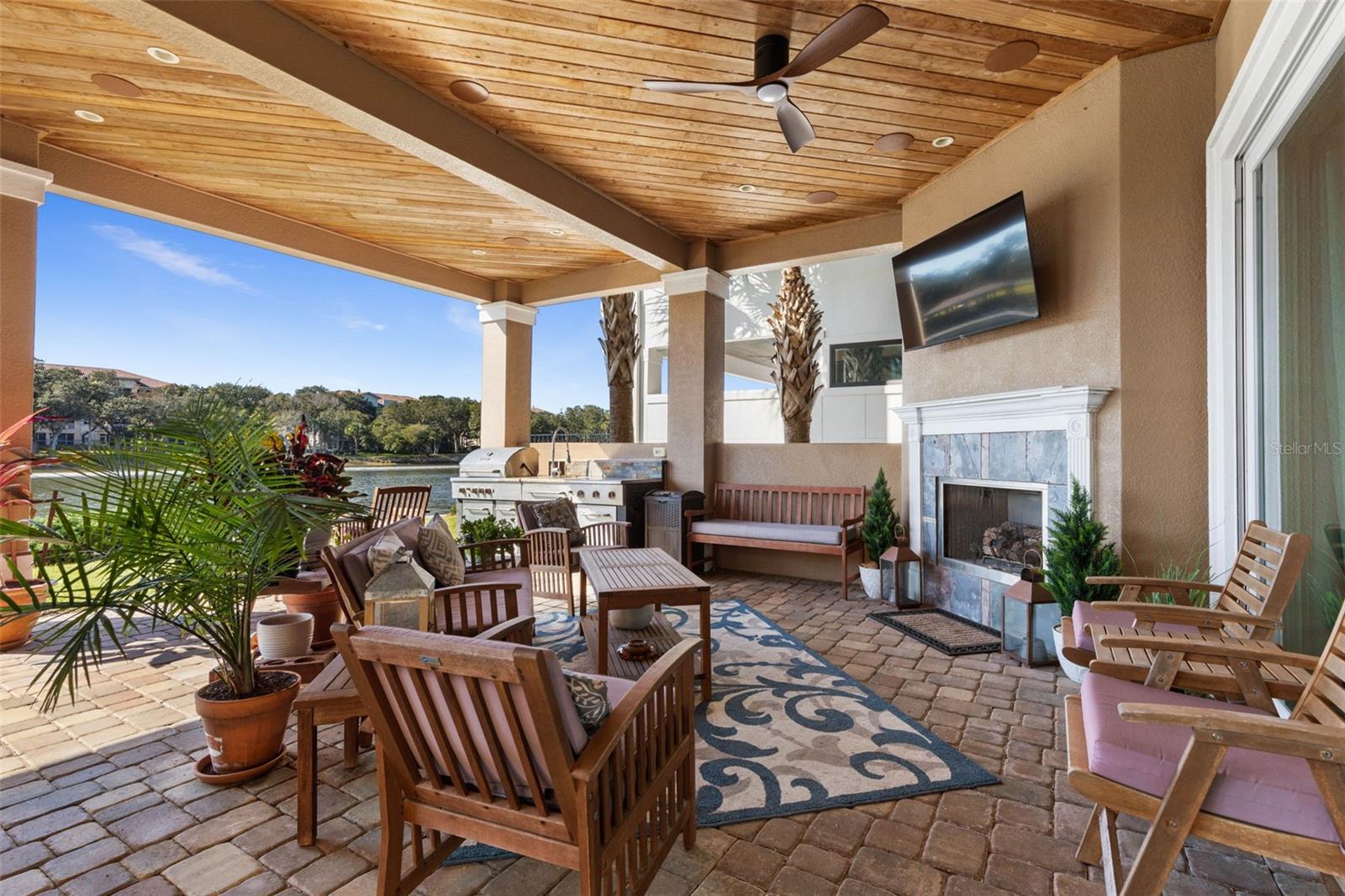 Image 42 of 100 For 300 Yacht Harbor Drive