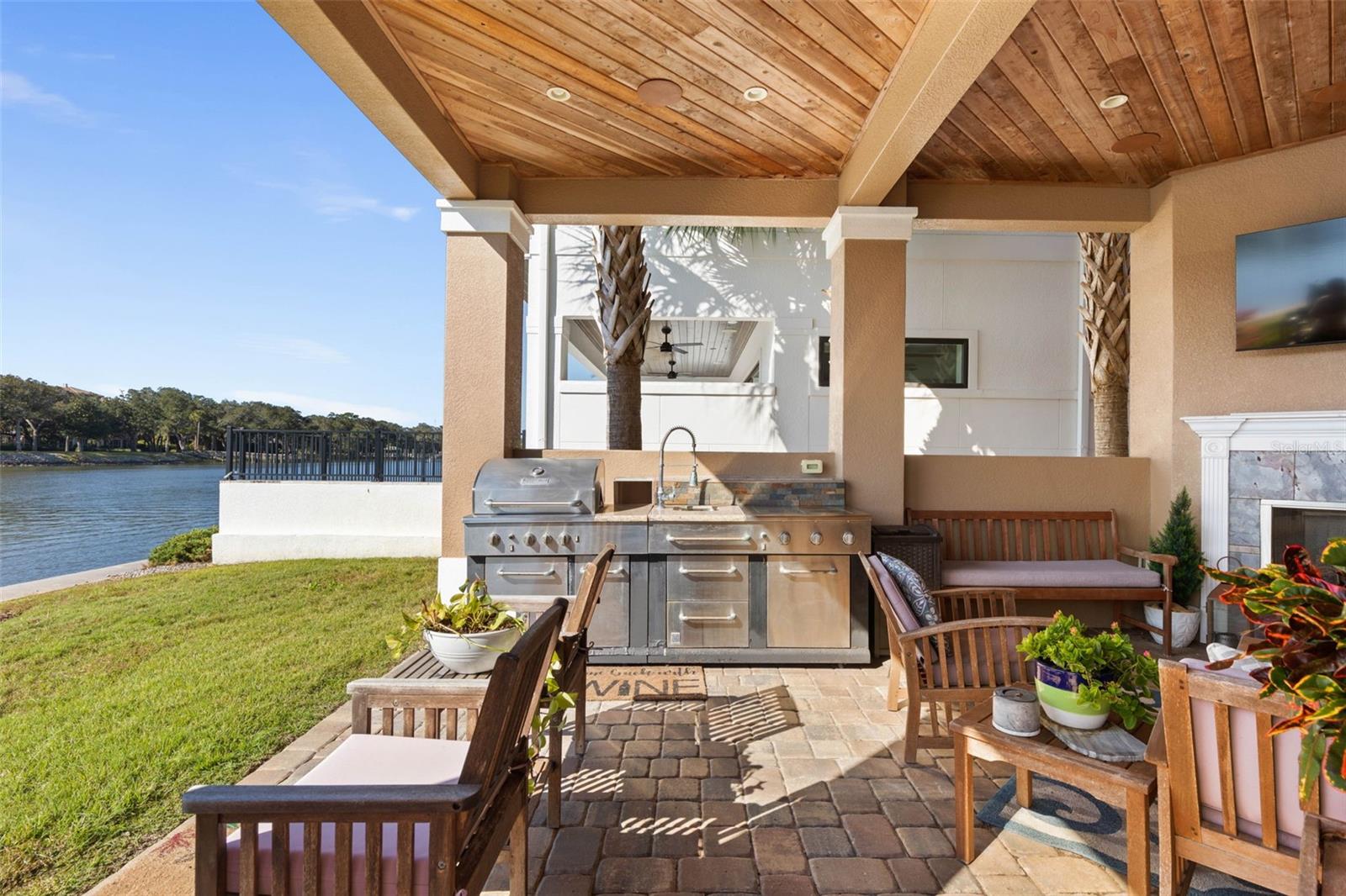 Image 44 of 100 For 300 Yacht Harbor Drive