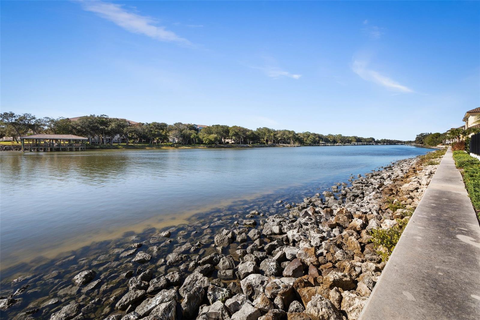 Image 50 of 100 For 300 Yacht Harbor Drive