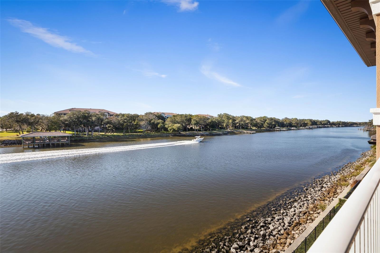 Image 56 of 100 For 300 Yacht Harbor Drive