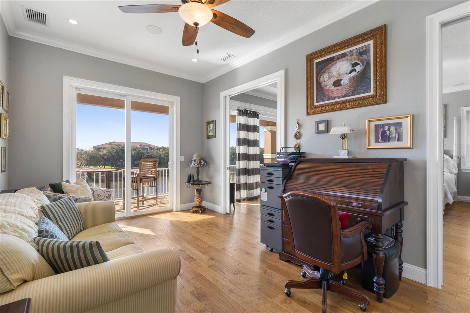 Image 57 of 100 For 300 Yacht Harbor Drive