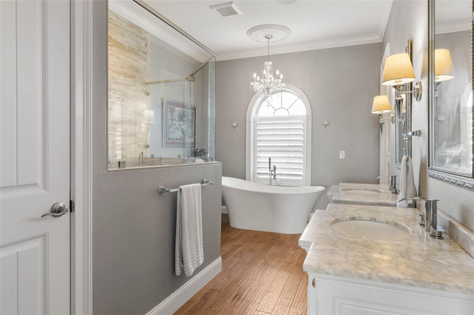 Image 63 of 100 For 300 Yacht Harbor Drive