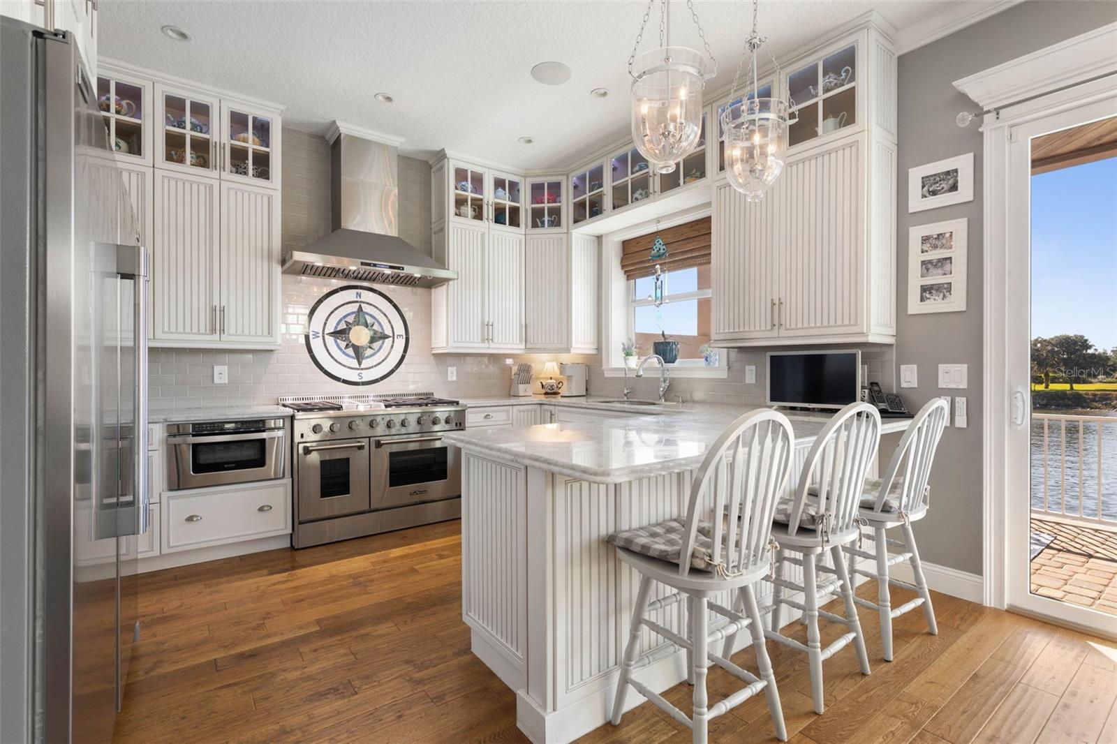 Image 8 of 100 For 300 Yacht Harbor Drive