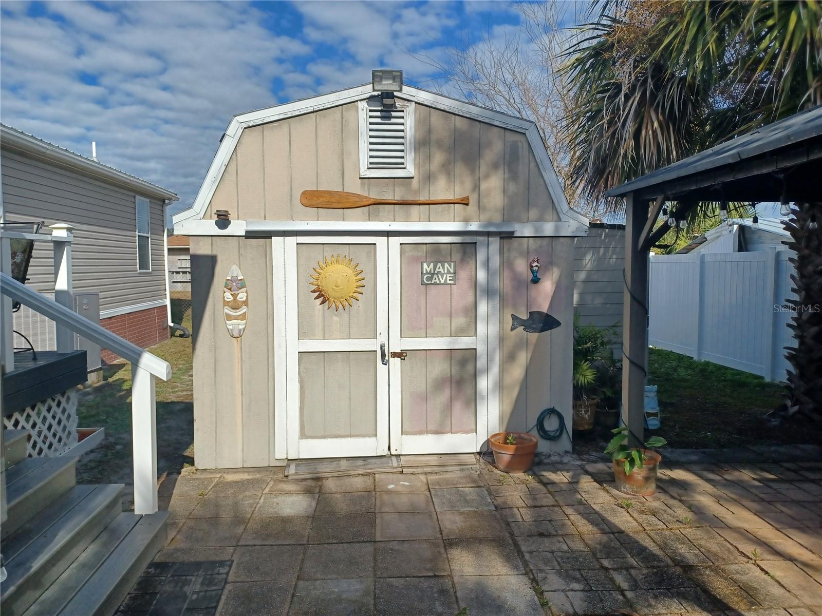 Image 33 of 46 For 11 Osceola Avenue