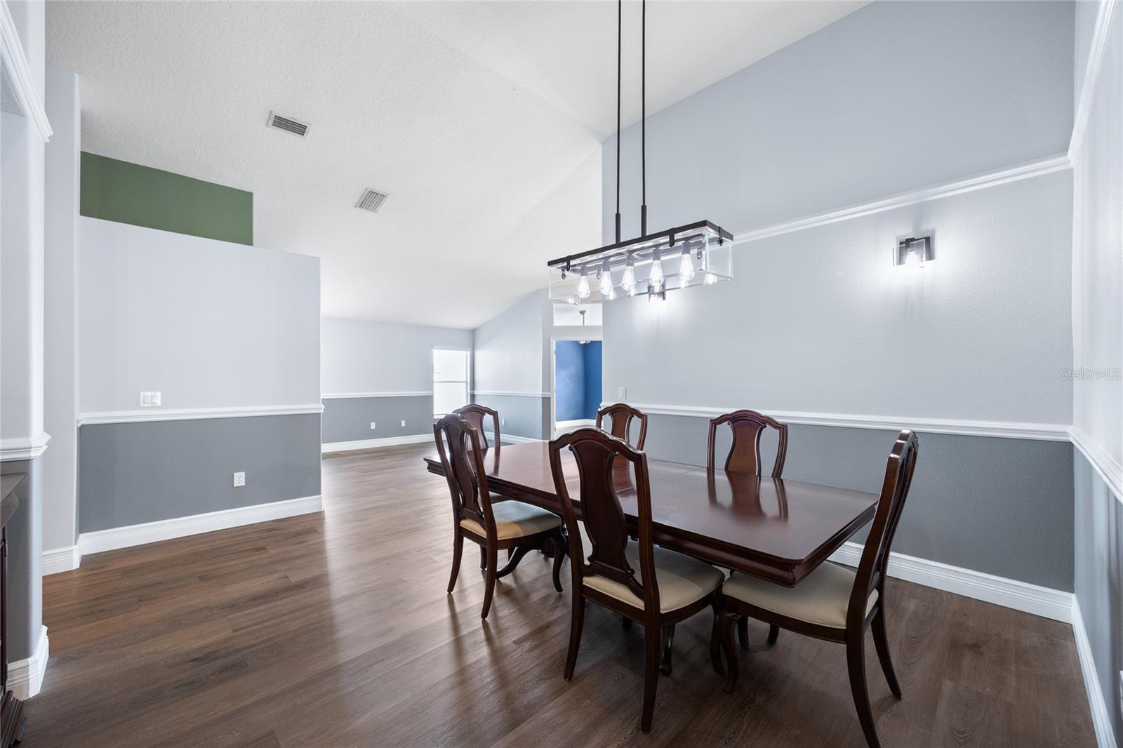 Image 11 of 46 For 13413 Mandalay Place