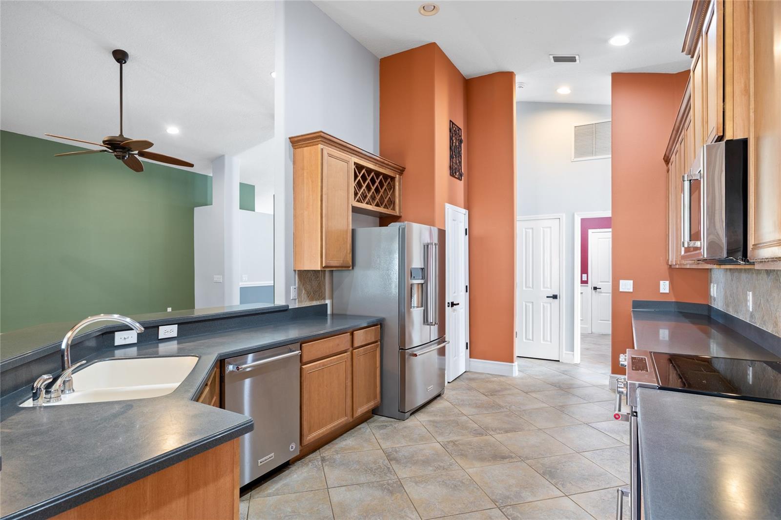 Image 15 of 46 For 13413 Mandalay Place