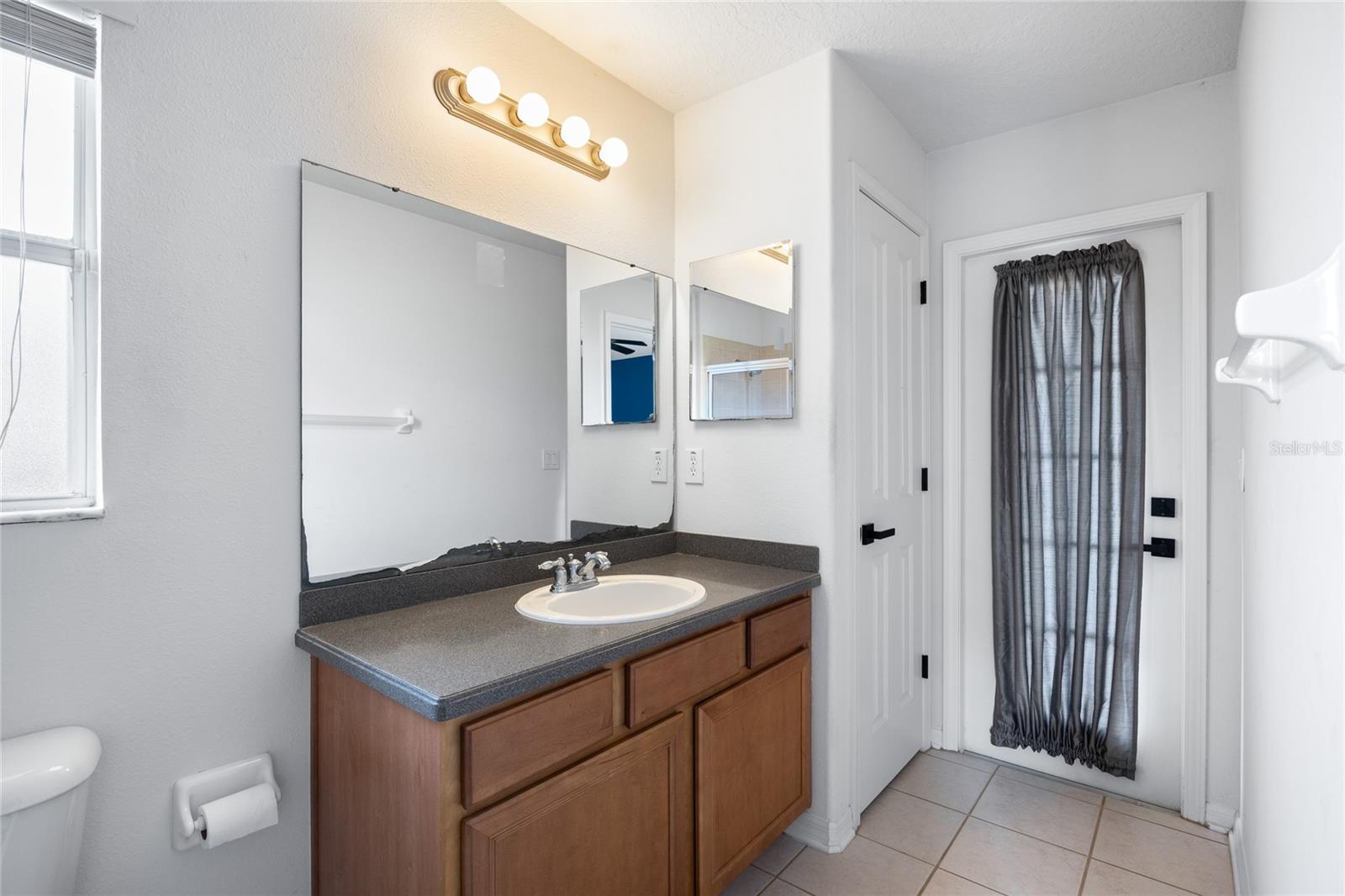 Image 28 of 46 For 13413 Mandalay Place