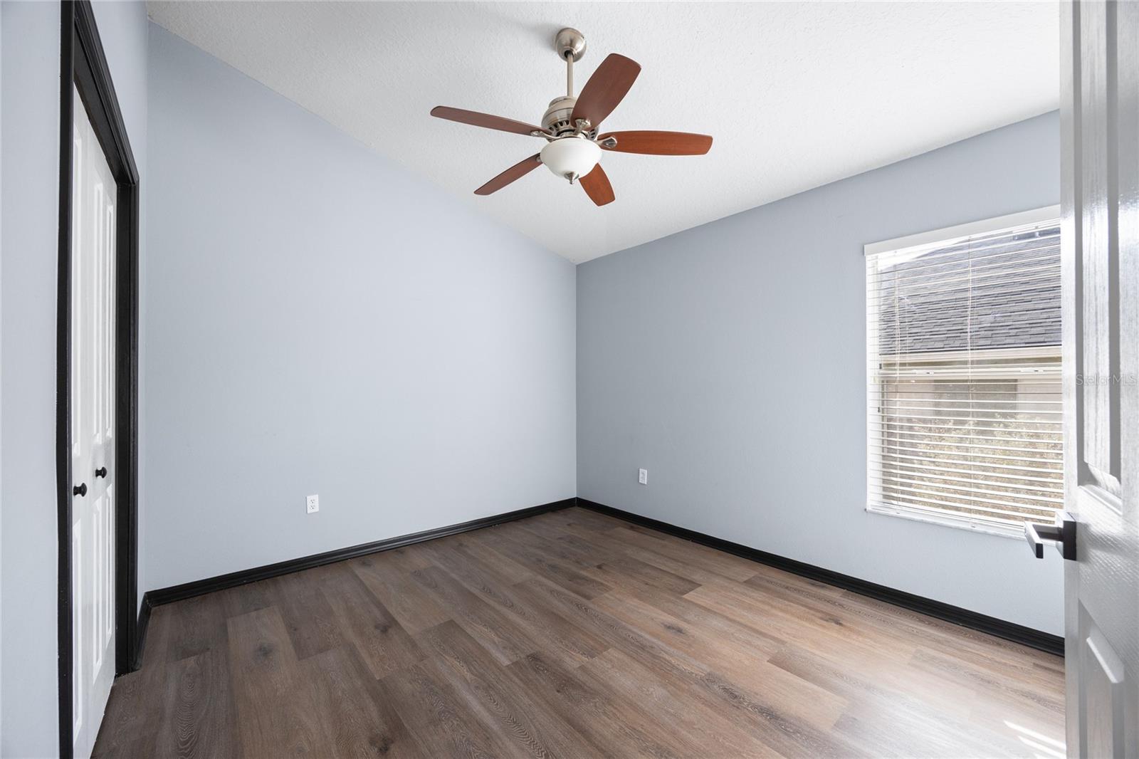 Image 30 of 46 For 13413 Mandalay Place