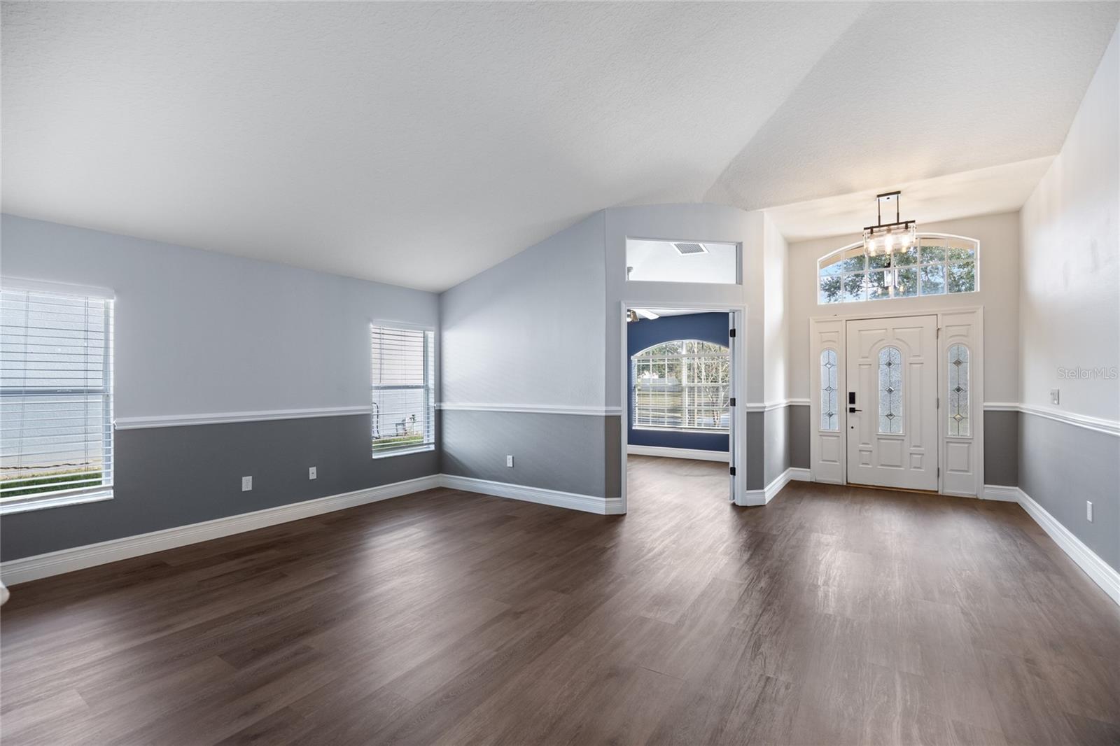 Image 6 of 46 For 13413 Mandalay Place