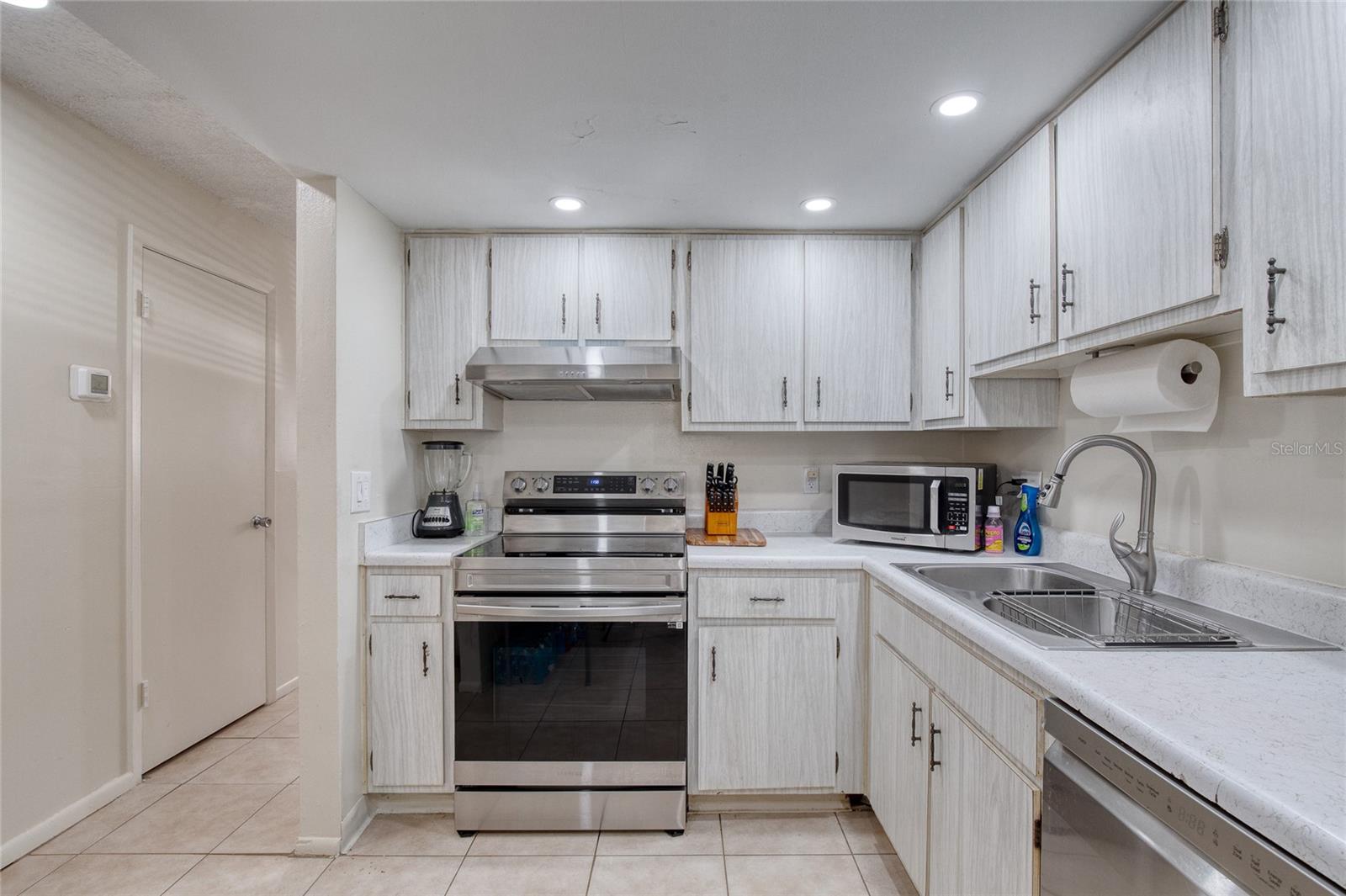 Image 14 of 54 For 5500 Ocean Shore Boulevard Ut58