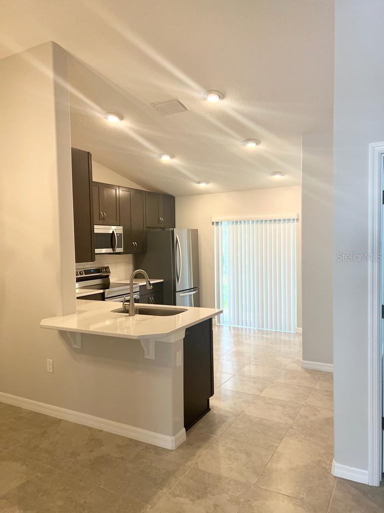 Image 4 of 15 For 36 Ryapple Lane A