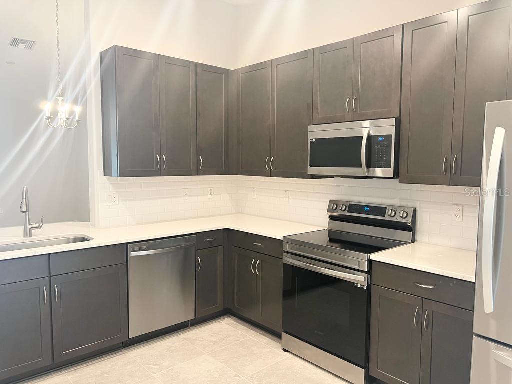 Image 5 of 15 For 36 Ryapple Lane A