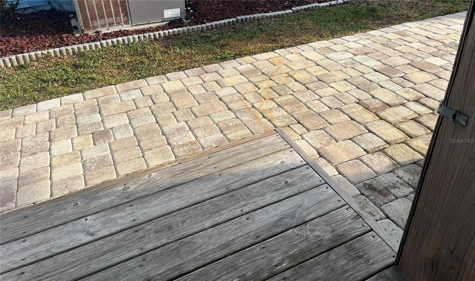 Image 19 of 59 For 254 Seabreeze Drive