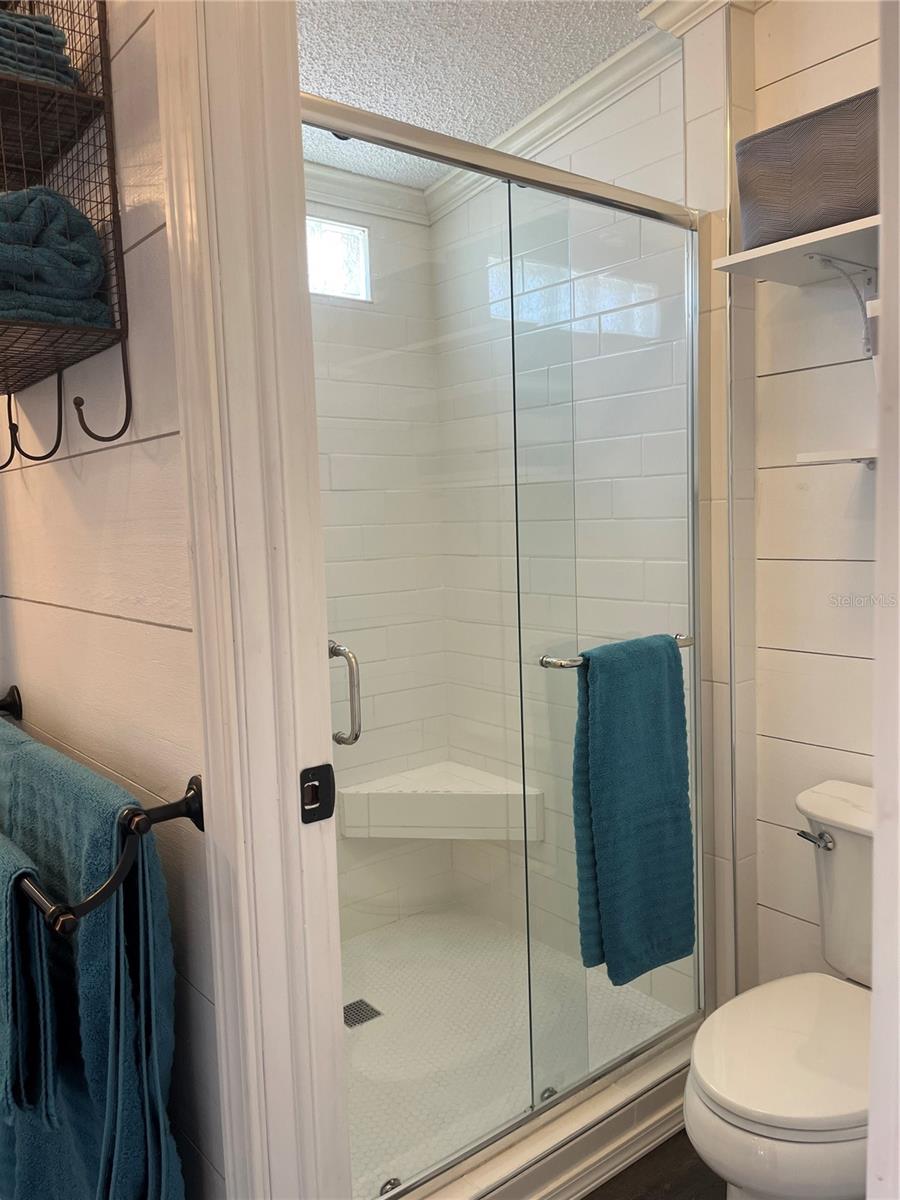 Image 24 of 59 For 254 Seabreeze Drive