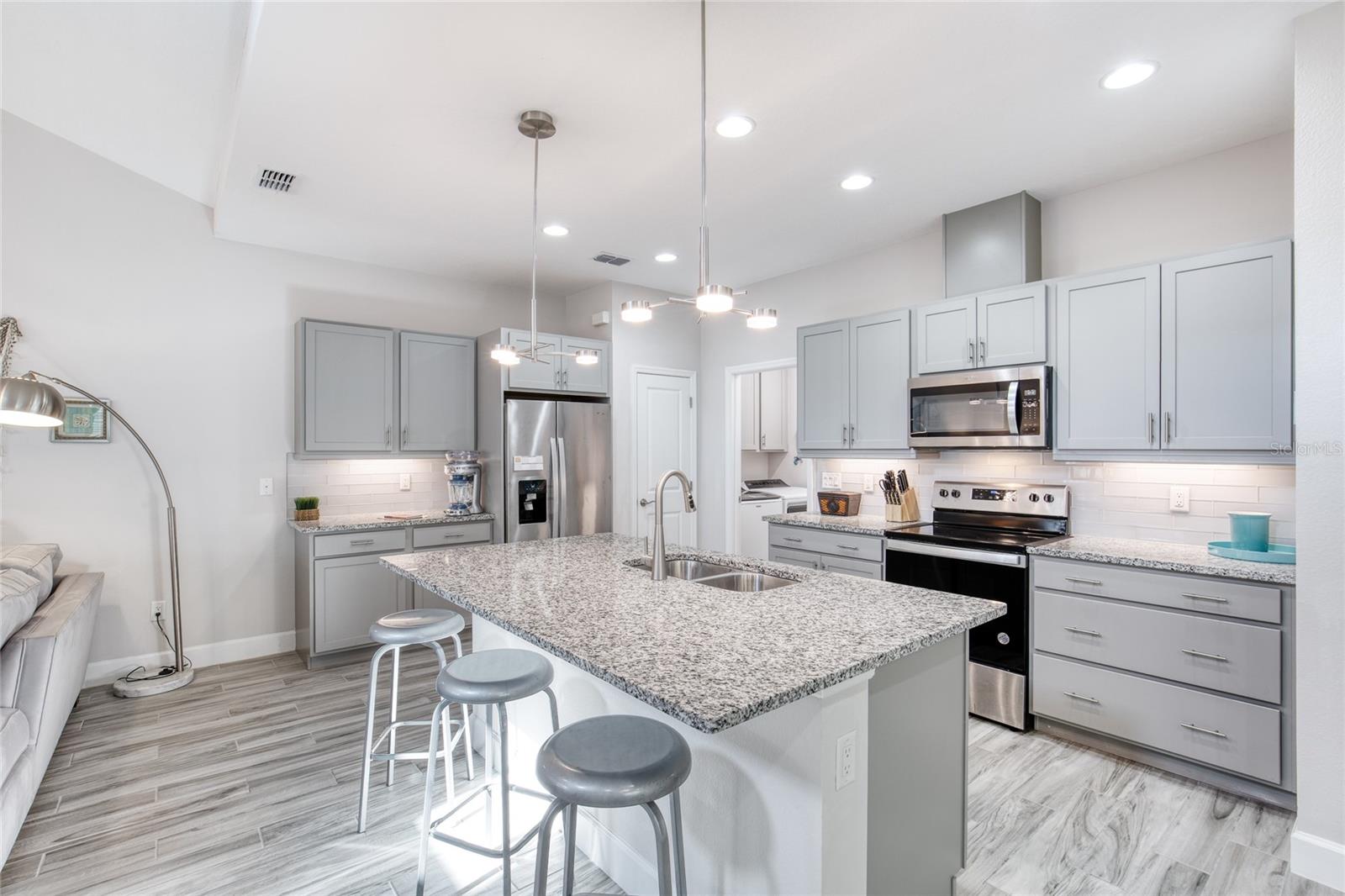 Image 11 of 65 For 488 High Tide Lane