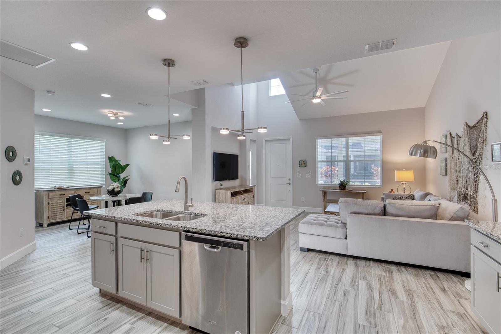 Image 13 of 65 For 488 High Tide Lane