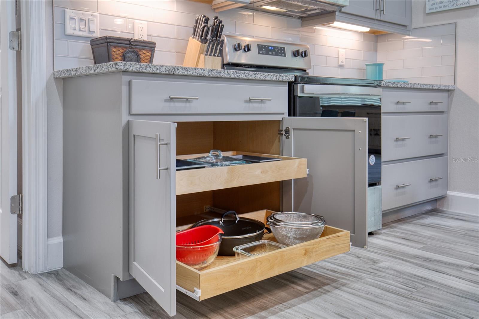 Image 15 of 65 For 488 High Tide Lane