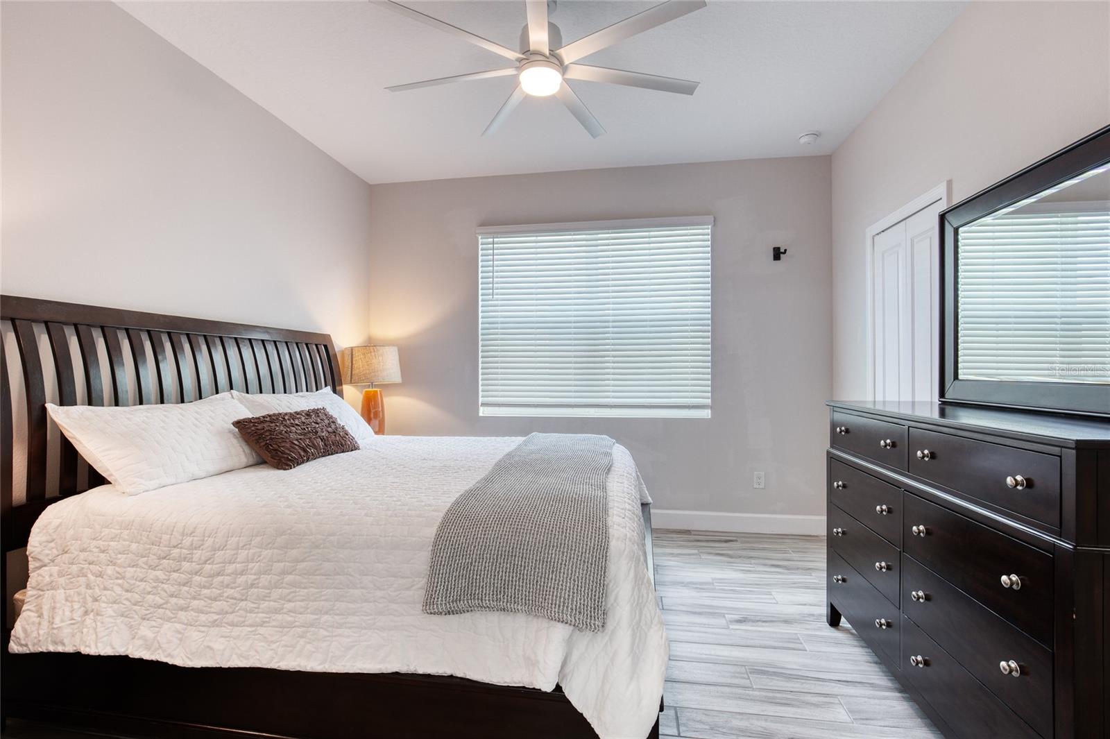 Image 18 of 65 For 488 High Tide Lane