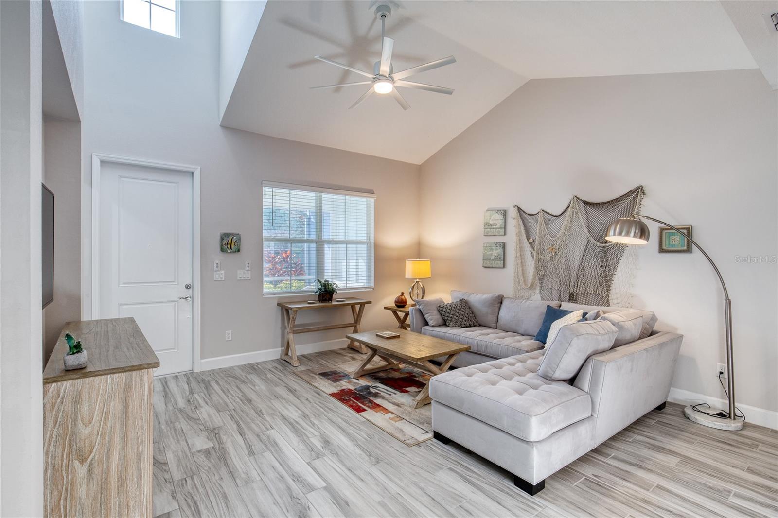 Image 5 of 65 For 488 High Tide Lane