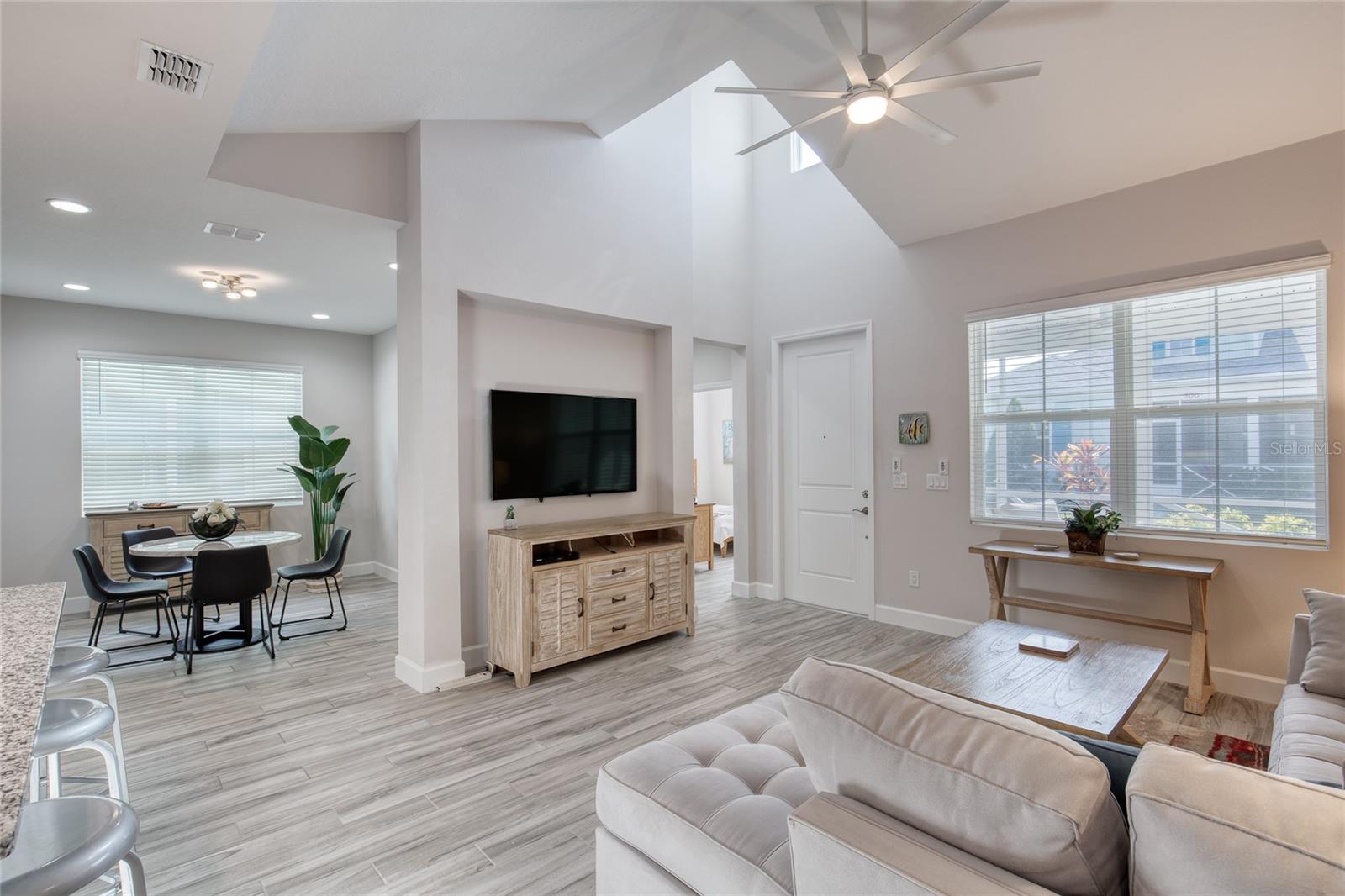 Image 8 of 65 For 488 High Tide Lane