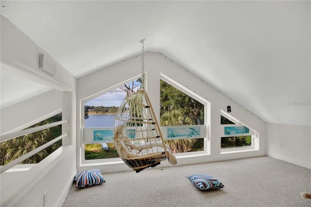 Image 23 of 25 For 9 Stone Gate N