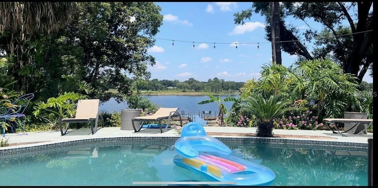 Image 3 of 25 For 9 Stone Gate N