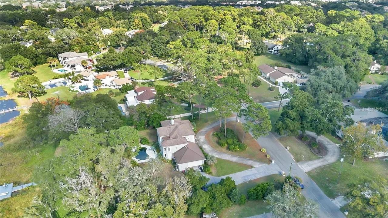 Image 5 of 25 For 9 Stone Gate N