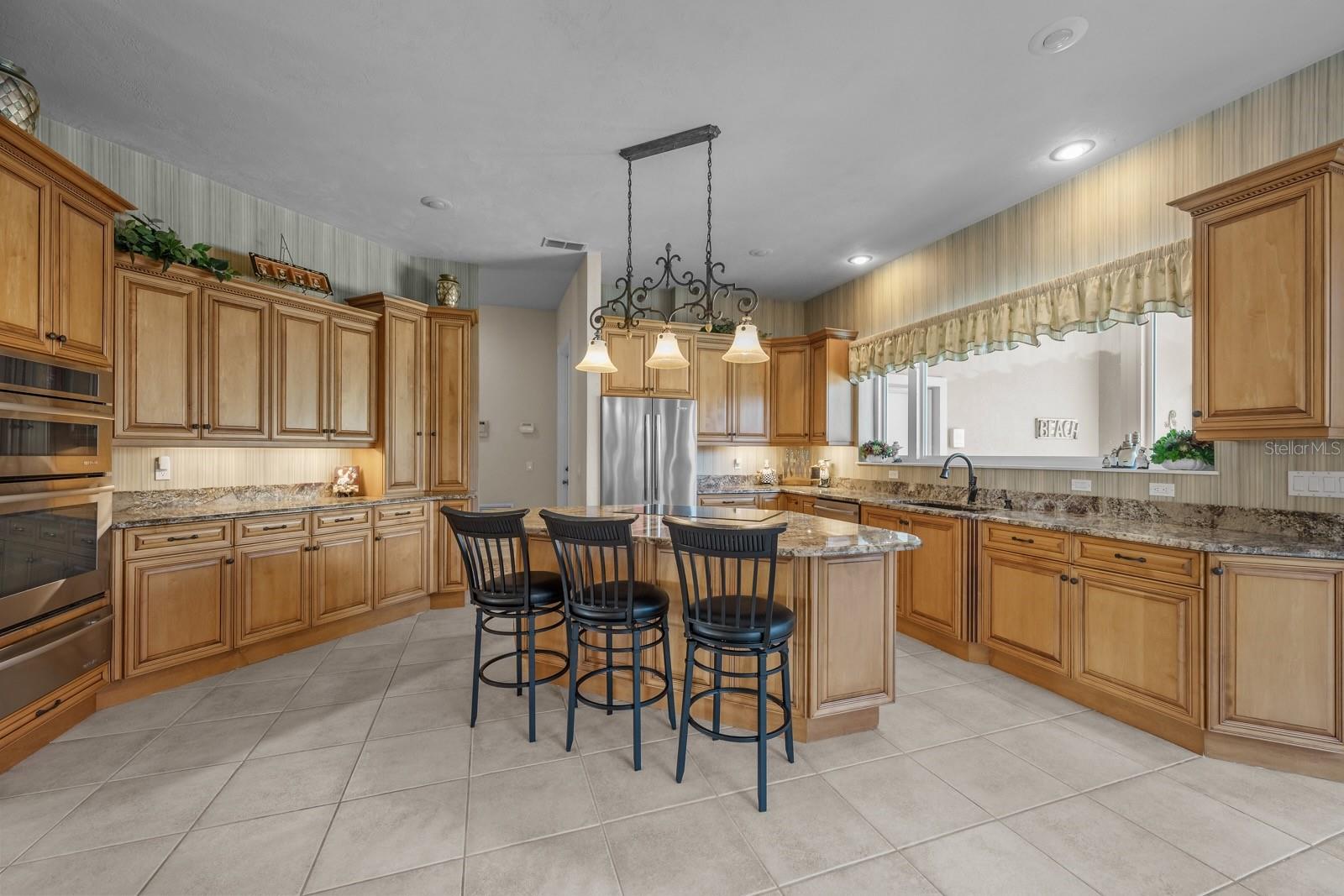 Image 20 of 72 For 621 River View Road