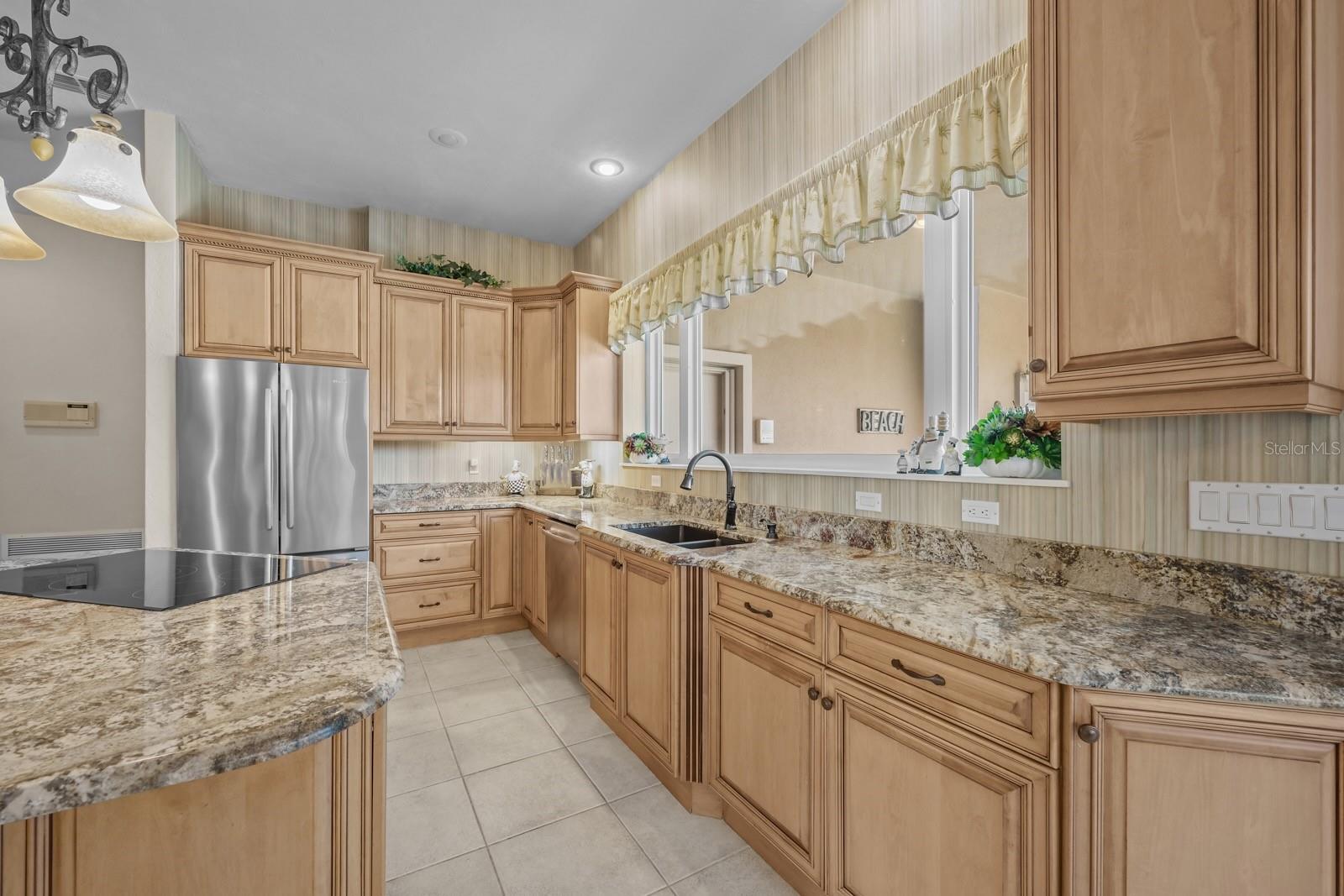 Image 22 of 72 For 621 River View Road