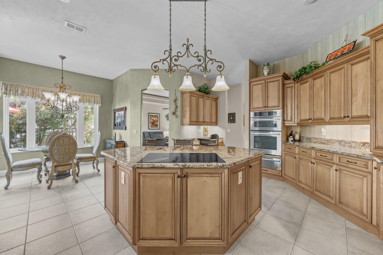 Image 25 of 72 For 621 River View Road