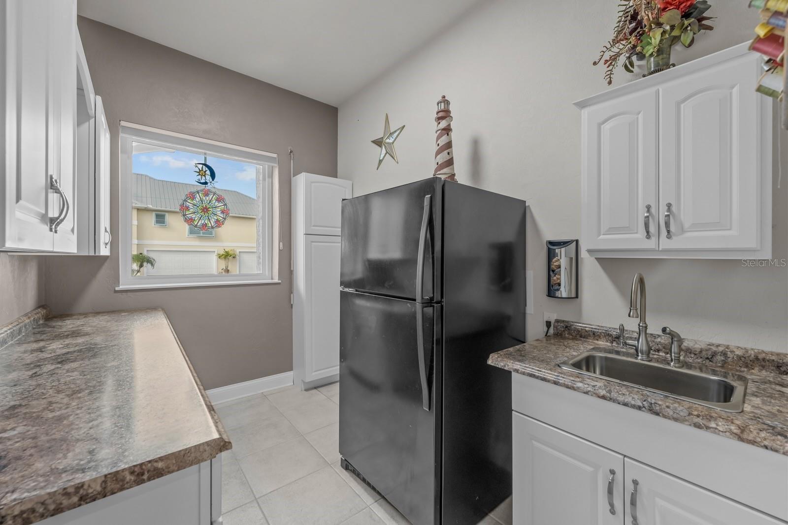 Image 34 of 72 For 621 River View Road