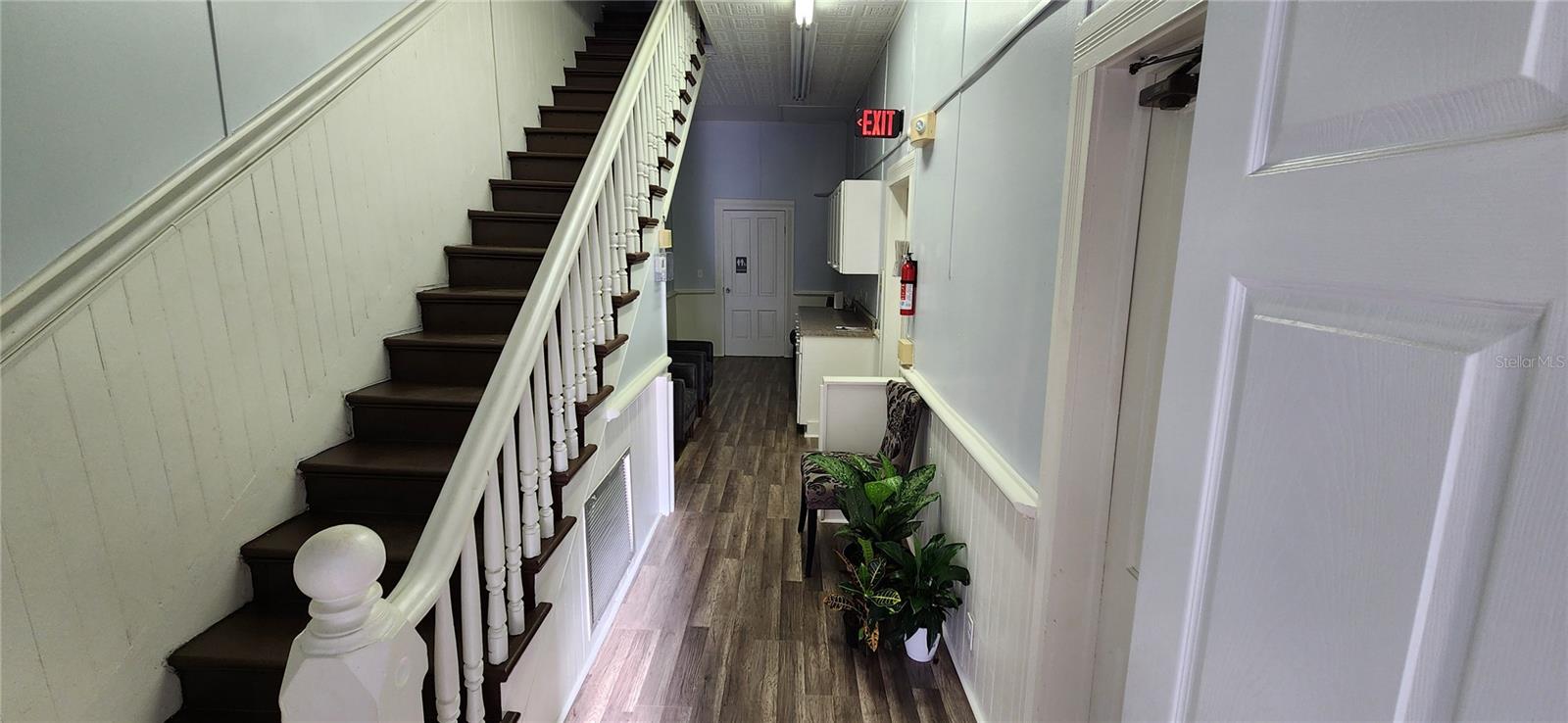 Image 5 of 20 For 216 6th Street