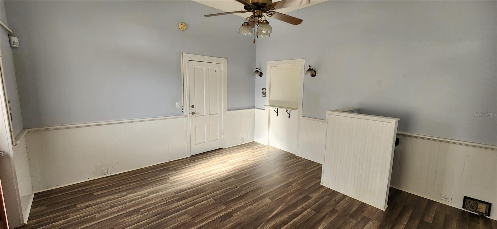 Image 9 of 20 For 216 6th Street