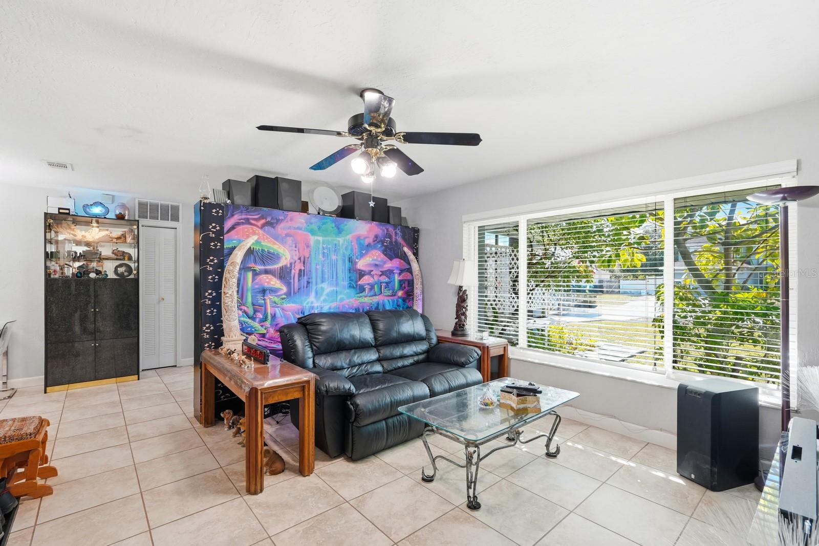 Image 14 of 41 For 934 Wilmington Drive