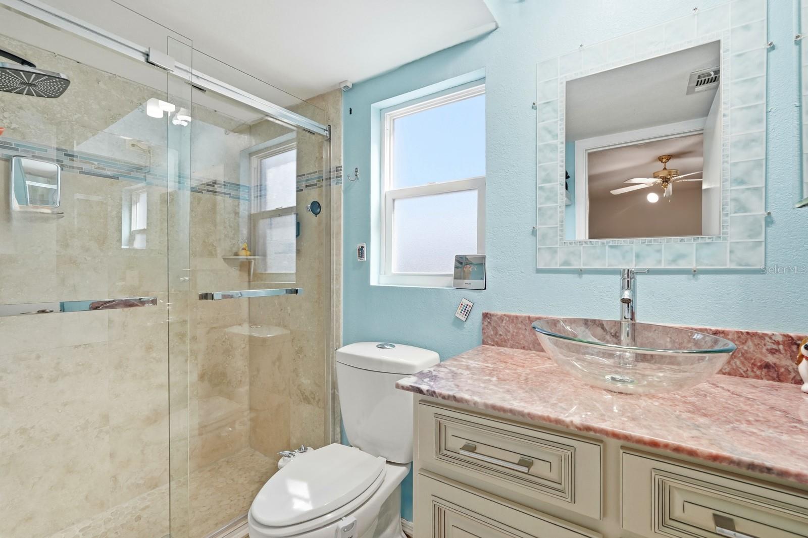 Image 19 of 41 For 934 Wilmington Drive